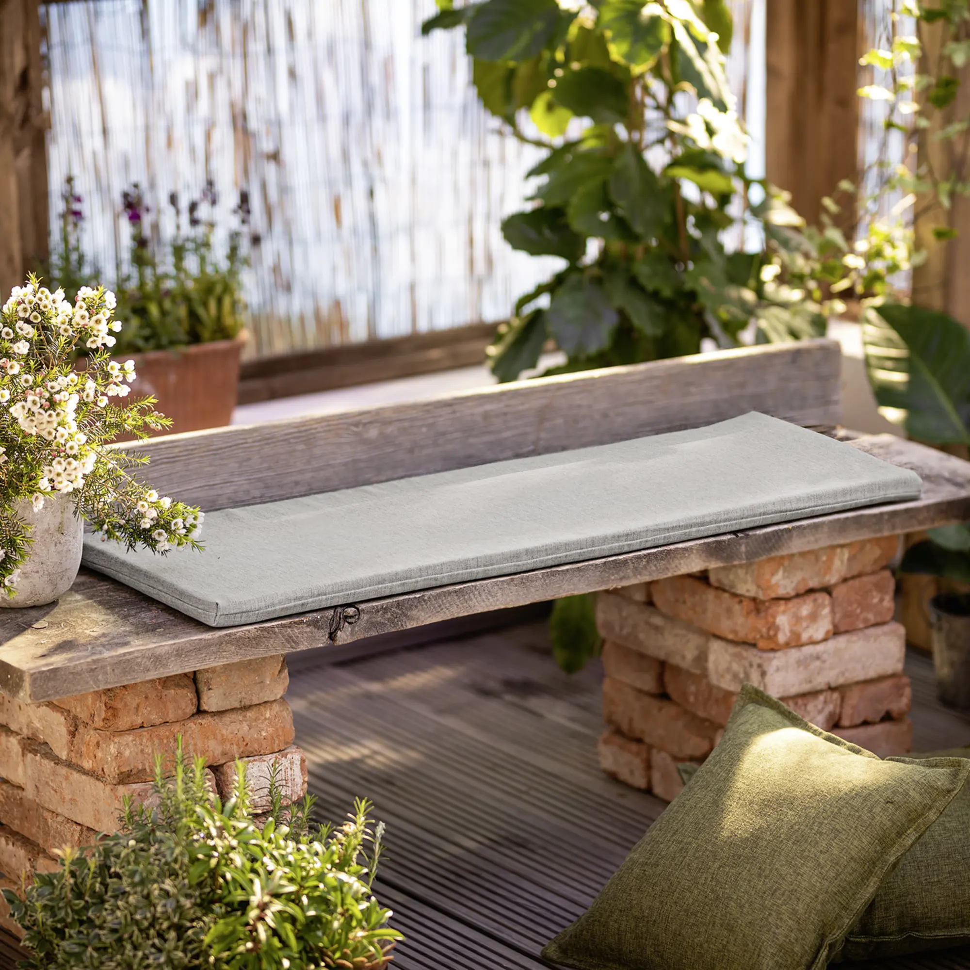 Acheter Coussin de banc "moderne", gris  dans la boutique en ligne de Frank Flechtwaren