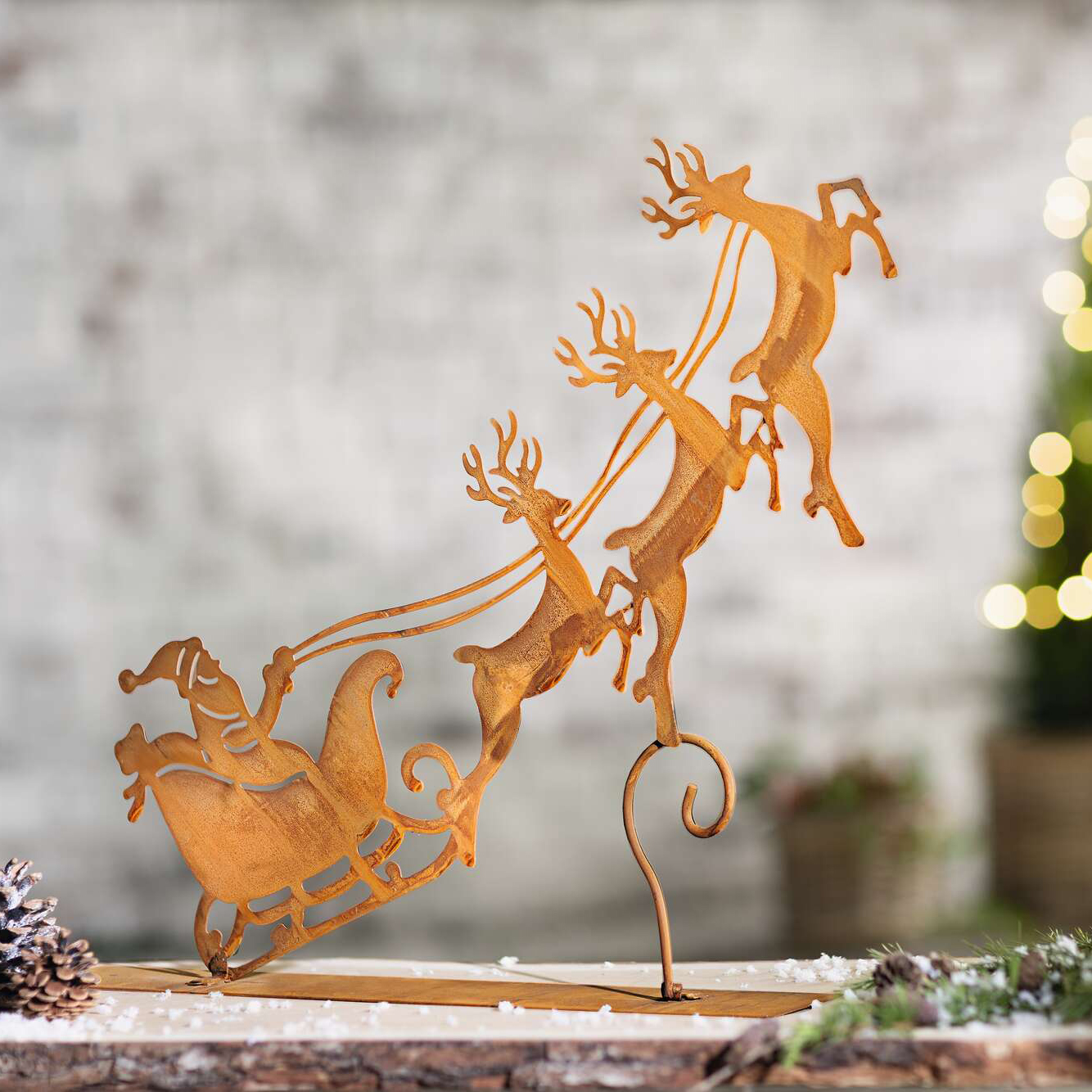 Acheter Décoration métallique "Père Noël avec traîneau"  dans la boutique en ligne de Frank Flechtwaren pour Noël