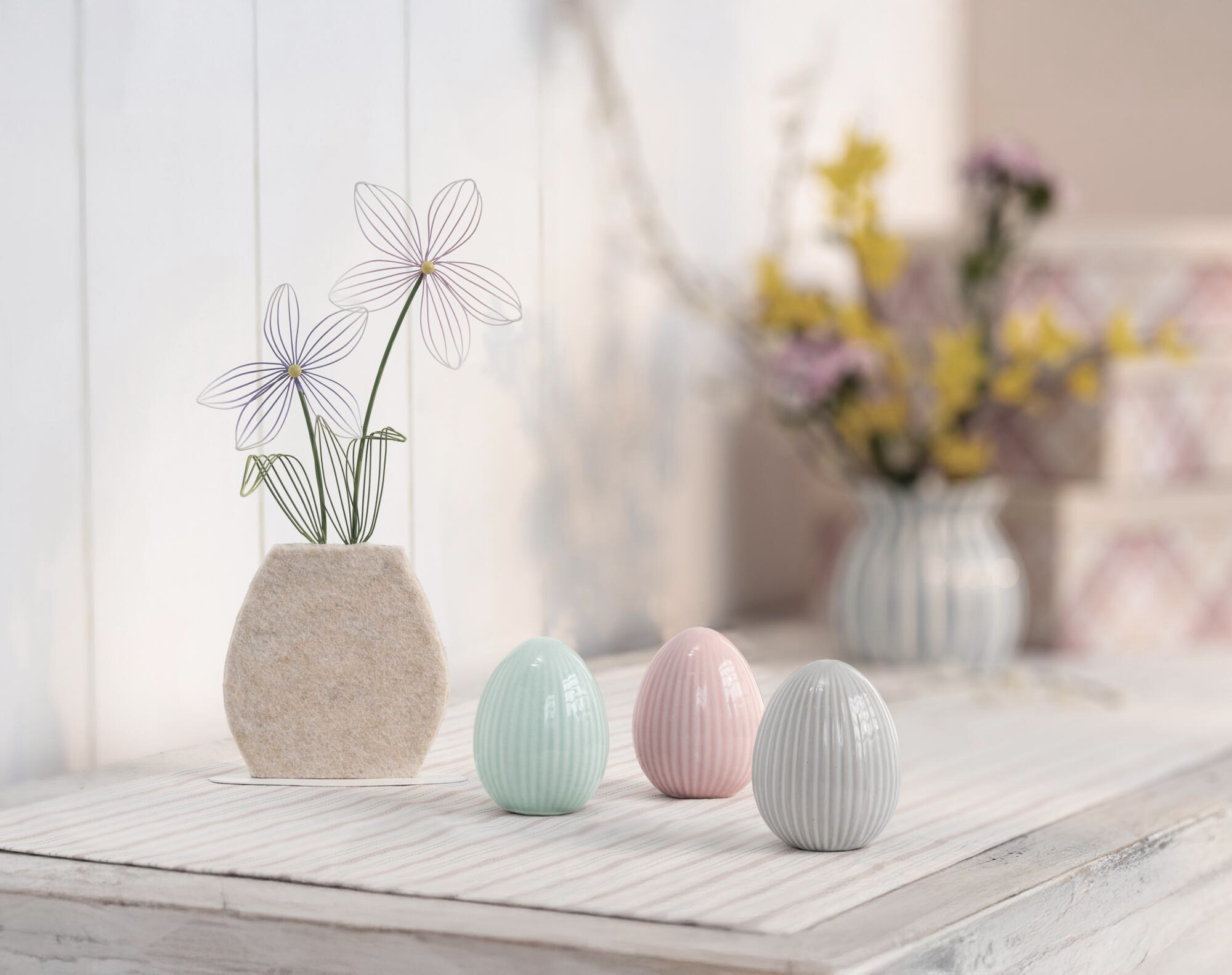 Acheter Décoration métallique " Vase avec fleurs"  dans la boutique en ligne de Frank Flechtwaren pour Nouvel arrivage