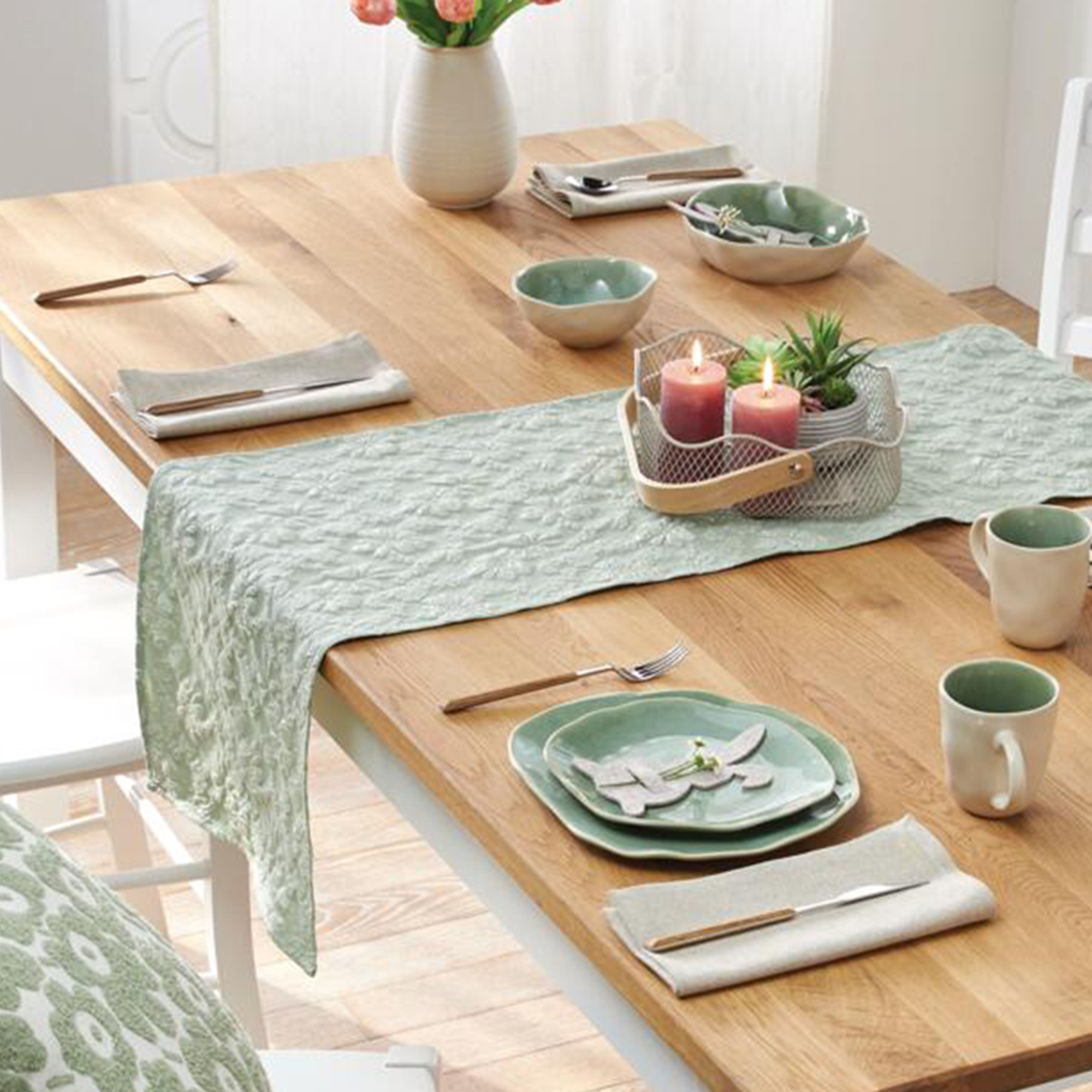 Acheter Chemin de table "vert tilleul"  dans la boutique en ligne de Frank Flechtwaren