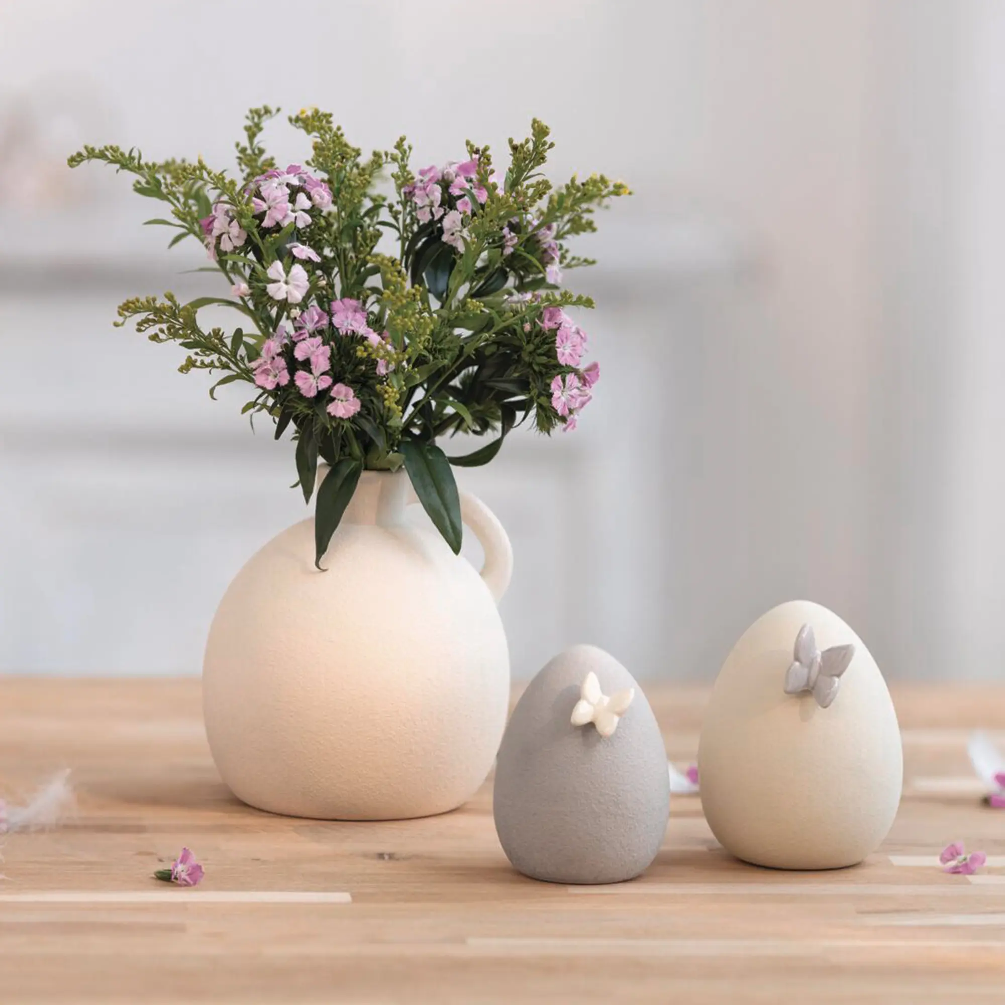 Acheter Lot de 2 décoration de pâques "œuf et papillon"  dans la boutique en ligne de Frank Flechtwaren