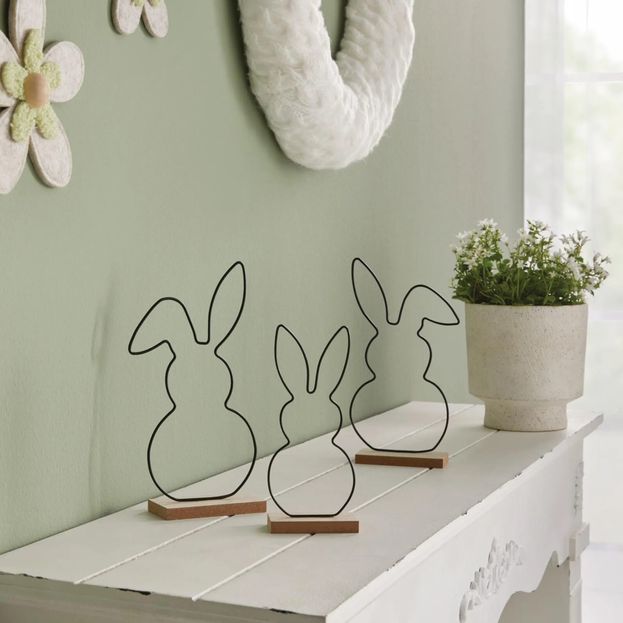 Acheter Lot de 3 décos de Pâques "lapins"  dans la boutique en ligne de Frank Flechtwaren pour Lapin &amp; co