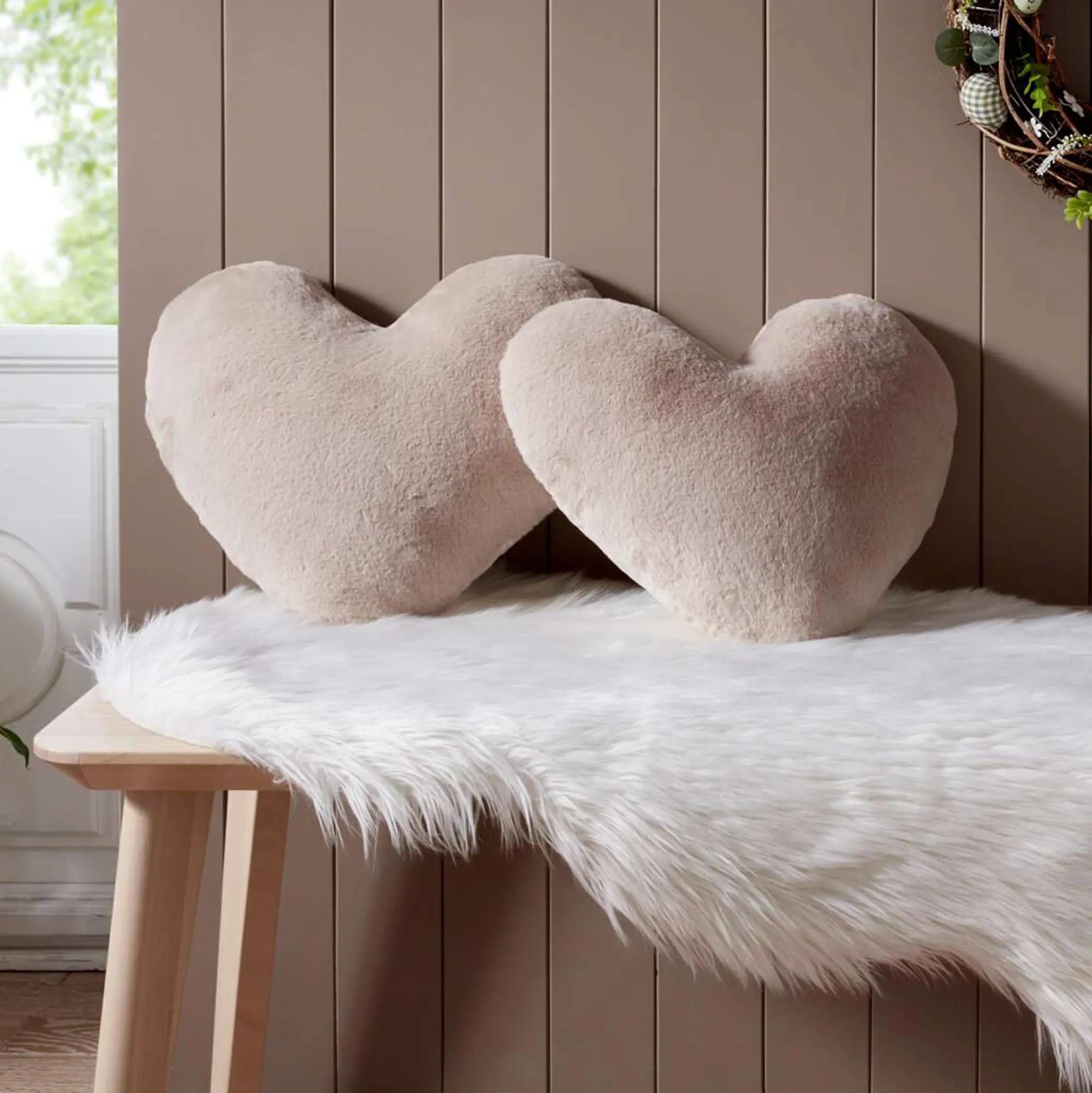 Acheter Coussin douillet "coeur"  dans la boutique en ligne de Frank Flechtwaren