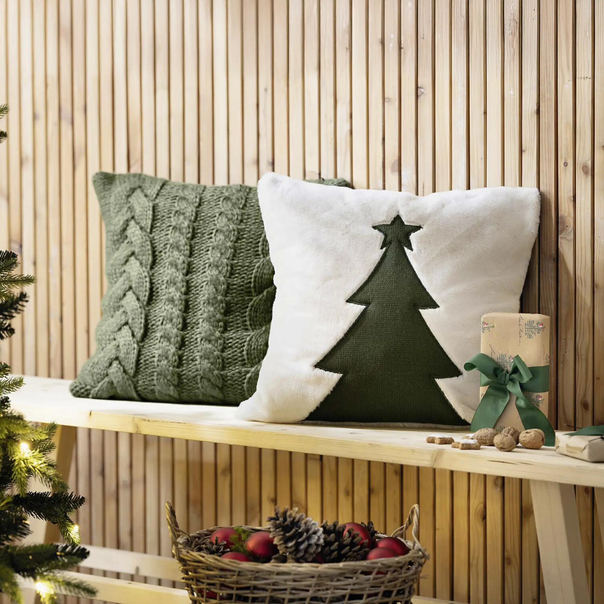 Acheter Housse de coussin "sapin de Noël"  dans la boutique en ligne de Frank Flechtwaren