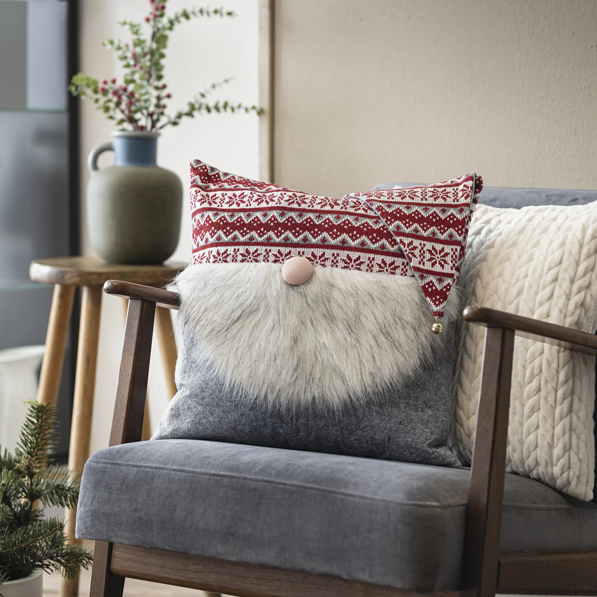 Acheter Housse de coussin "lutin de Noël"  dans la boutique en ligne de Frank Flechtwaren
