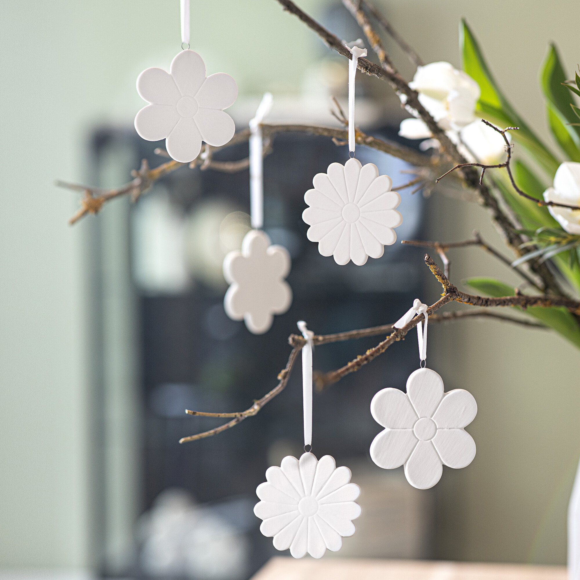 Acheter Lot de 12 suspensions "fleurs" dans la boutique en ligne de Frank Flechtwaren pour Pâques Acheter Lot de 12 suspensions "fleurs" dans la boutique en ligne de Frank Flechtwaren pour Pâques