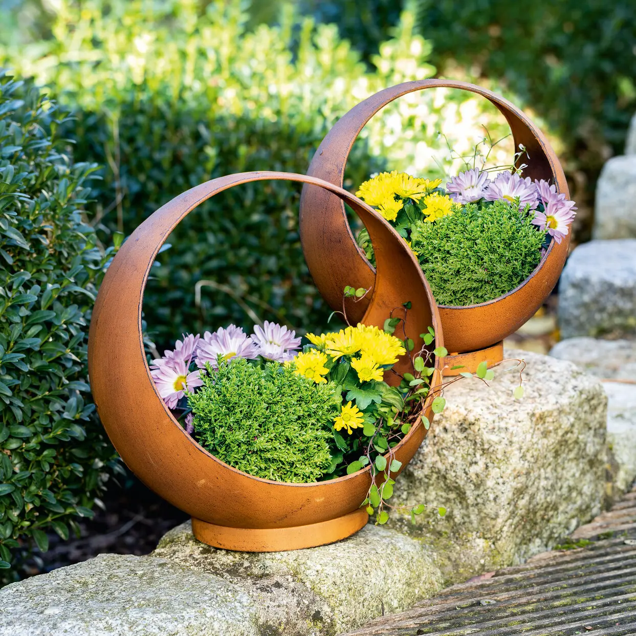 Acheter Lot de 2 boules à plantes "rouille"  dans la boutique en ligne de Frank Flechtwaren
