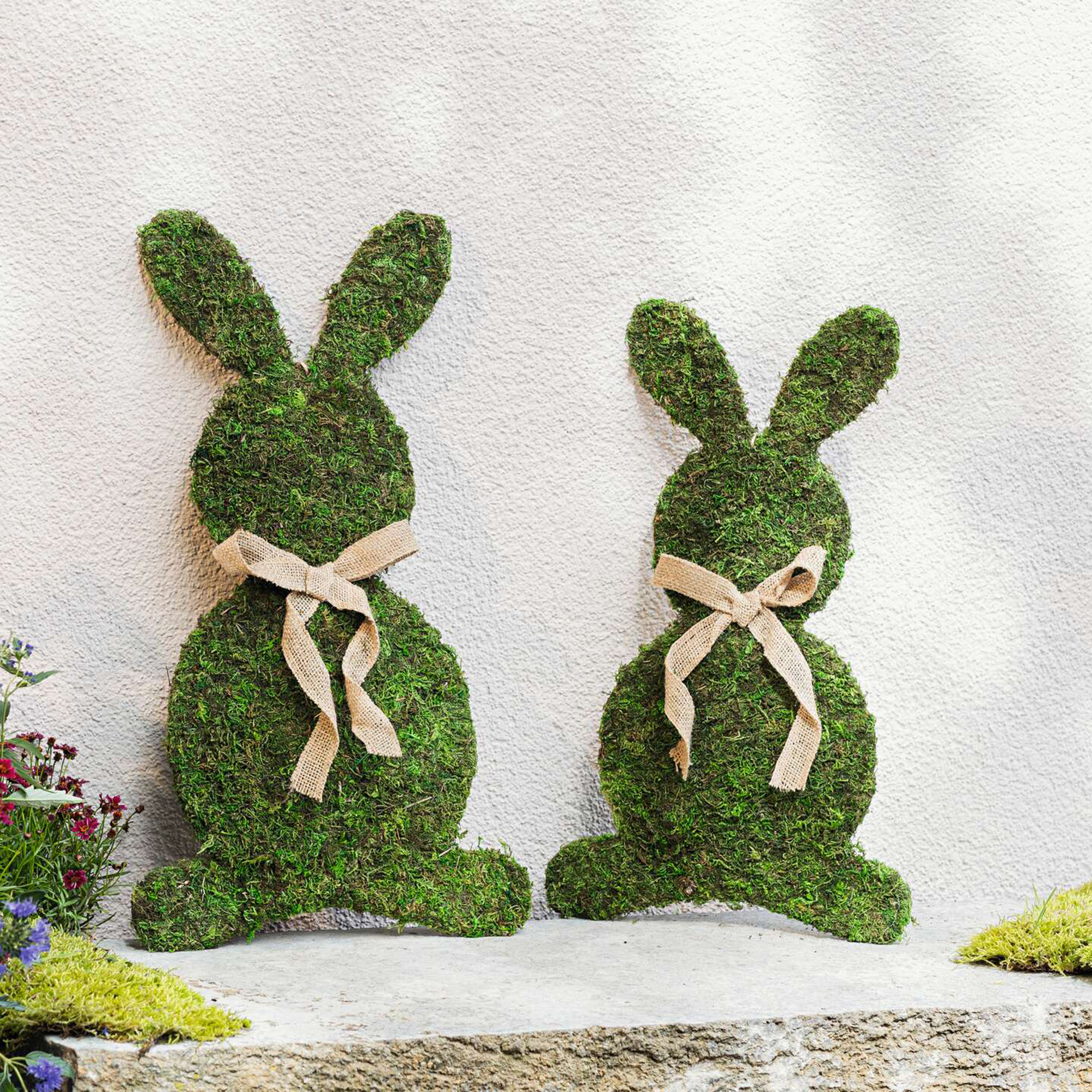 Acheter Lot de 2 lapins mousse "petit noeud"  dans la boutique en ligne de Frank Flechtwaren pour Pâques