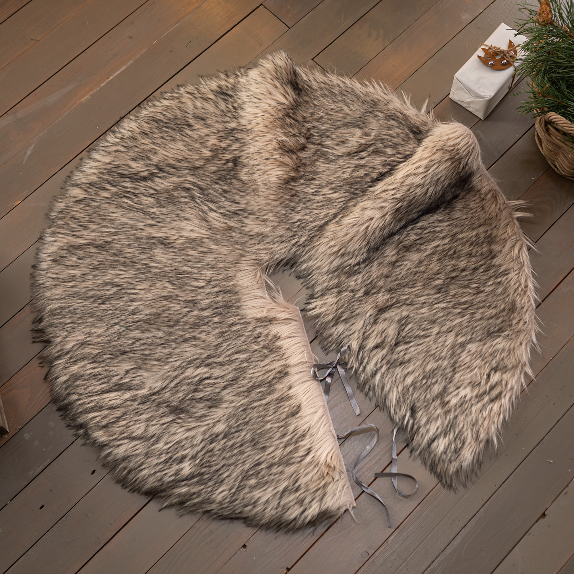 Acheter Couvre-pied de sapin de Noël "aspect fourrure" dans la boutique en ligne de Frank Flechtwaren pour Noël Acheter Couvre-pied de sapin de Noël "aspect fourrure" dans la boutique en ligne de Frank Flechtwaren pour Noël