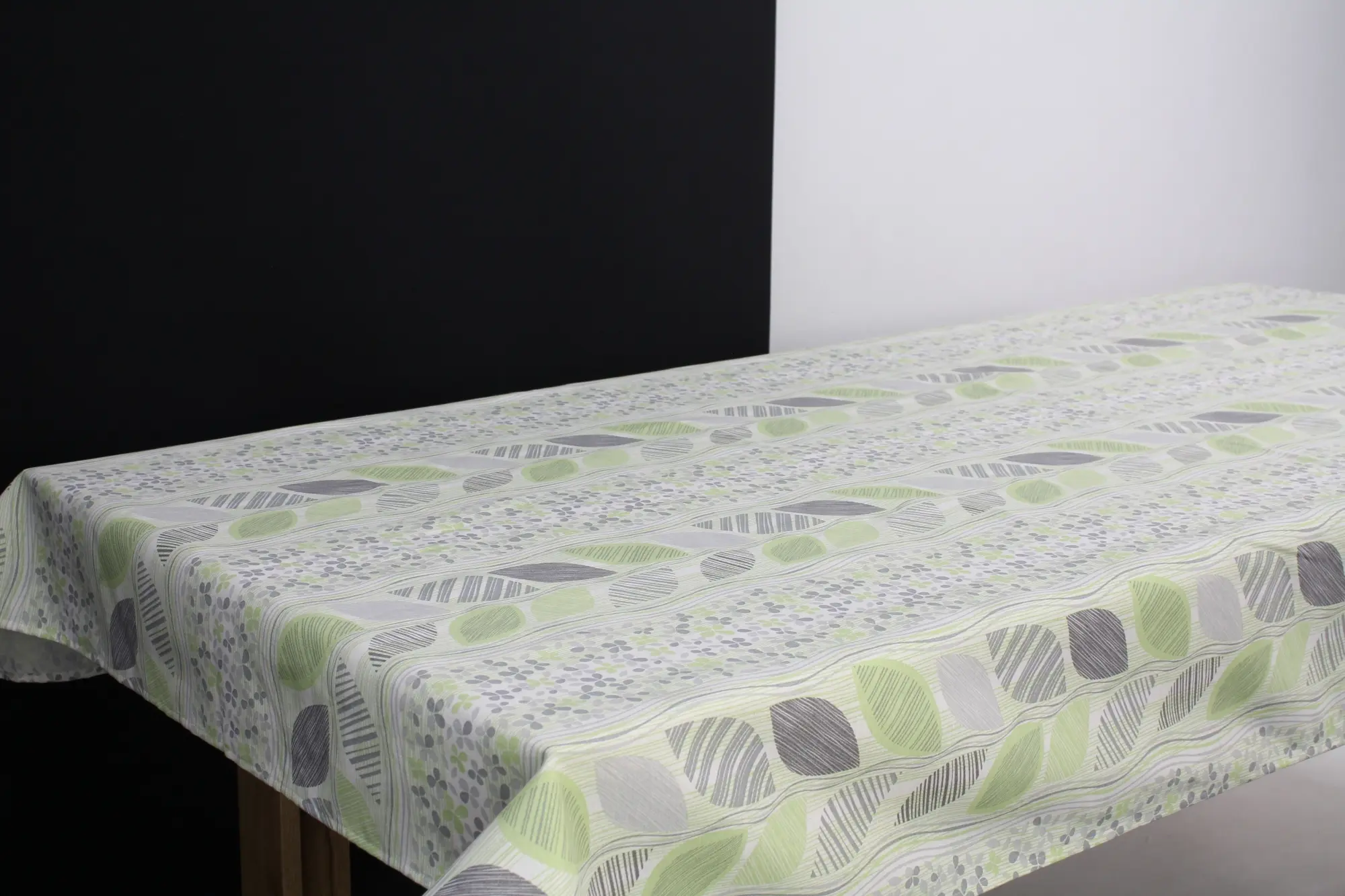 Acheter Nappe "feuilles"  dans la boutique en ligne de Frank Flechtwaren pour Grandes Nappes