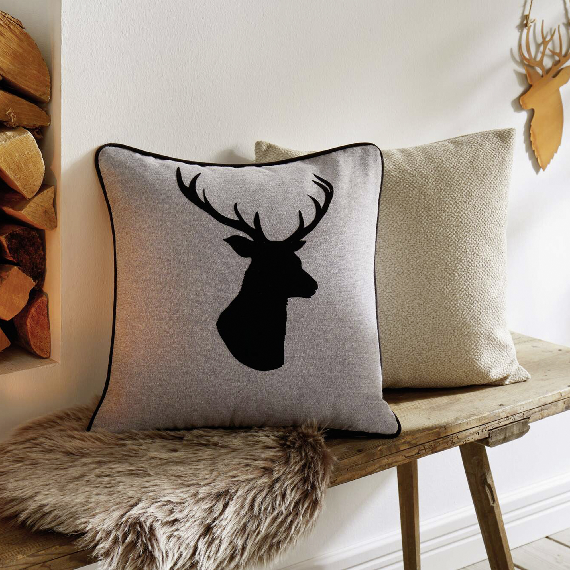 Acheter Housse de coussin "cerf velours"  dans la boutique en ligne de Frank Flechtwaren