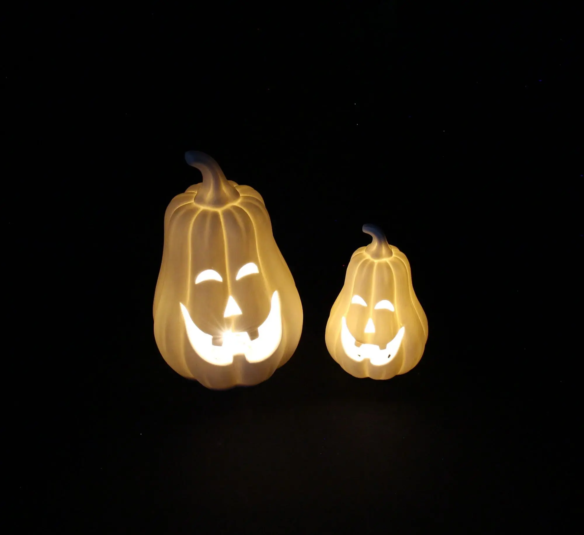 Acheter Lot de 2 citrouilles LED "White" dans la boutique en ligne de Frank Flechtwaren pour Citrouilles Acheter Lot de 2 citrouilles LED "White" dans la boutique en ligne de Frank Flechtwaren pour Citrouilles