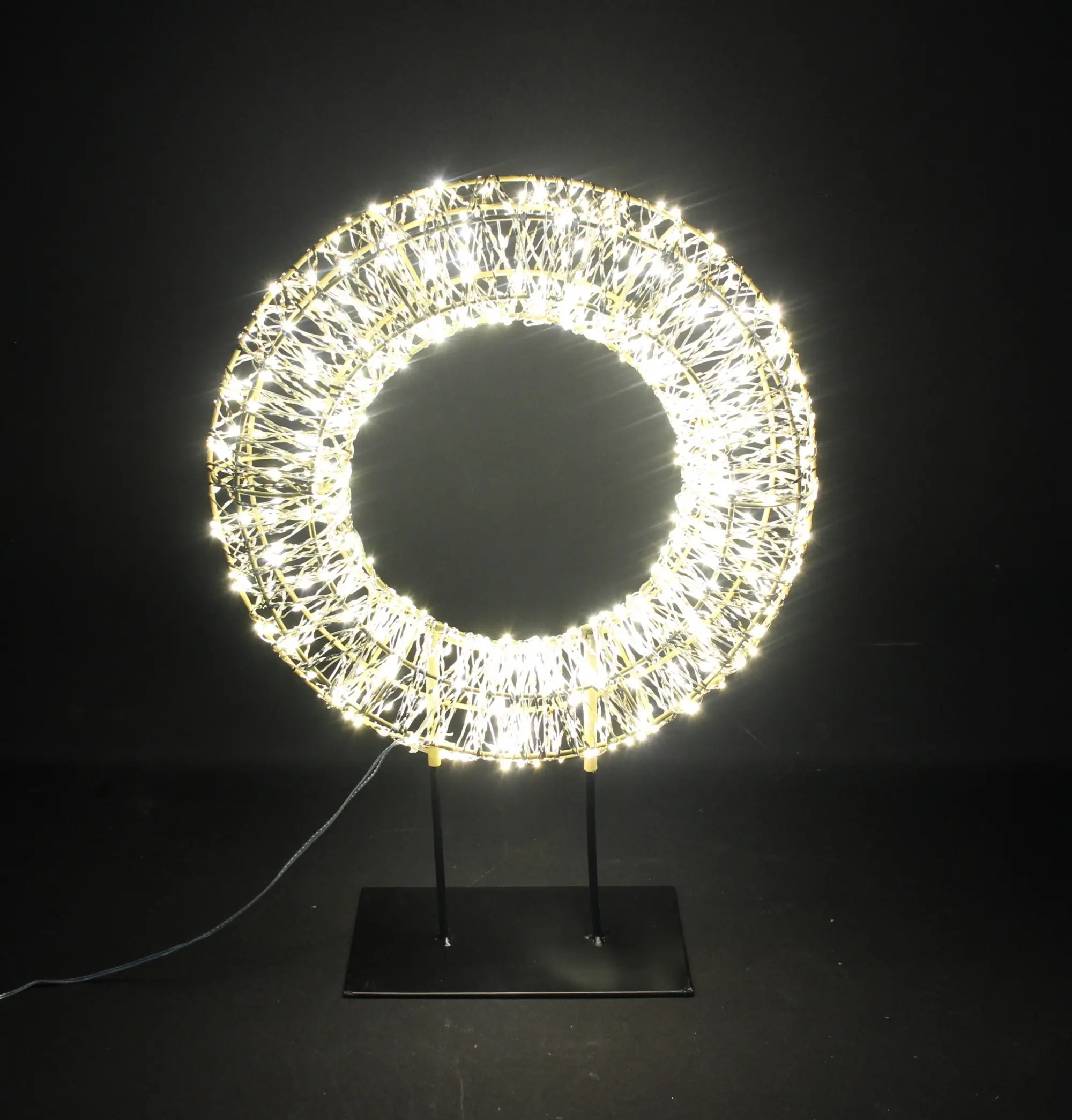 Acheter Cercle LED "Golden"  dans la boutique en ligne de Frank Flechtwaren pour Décoration