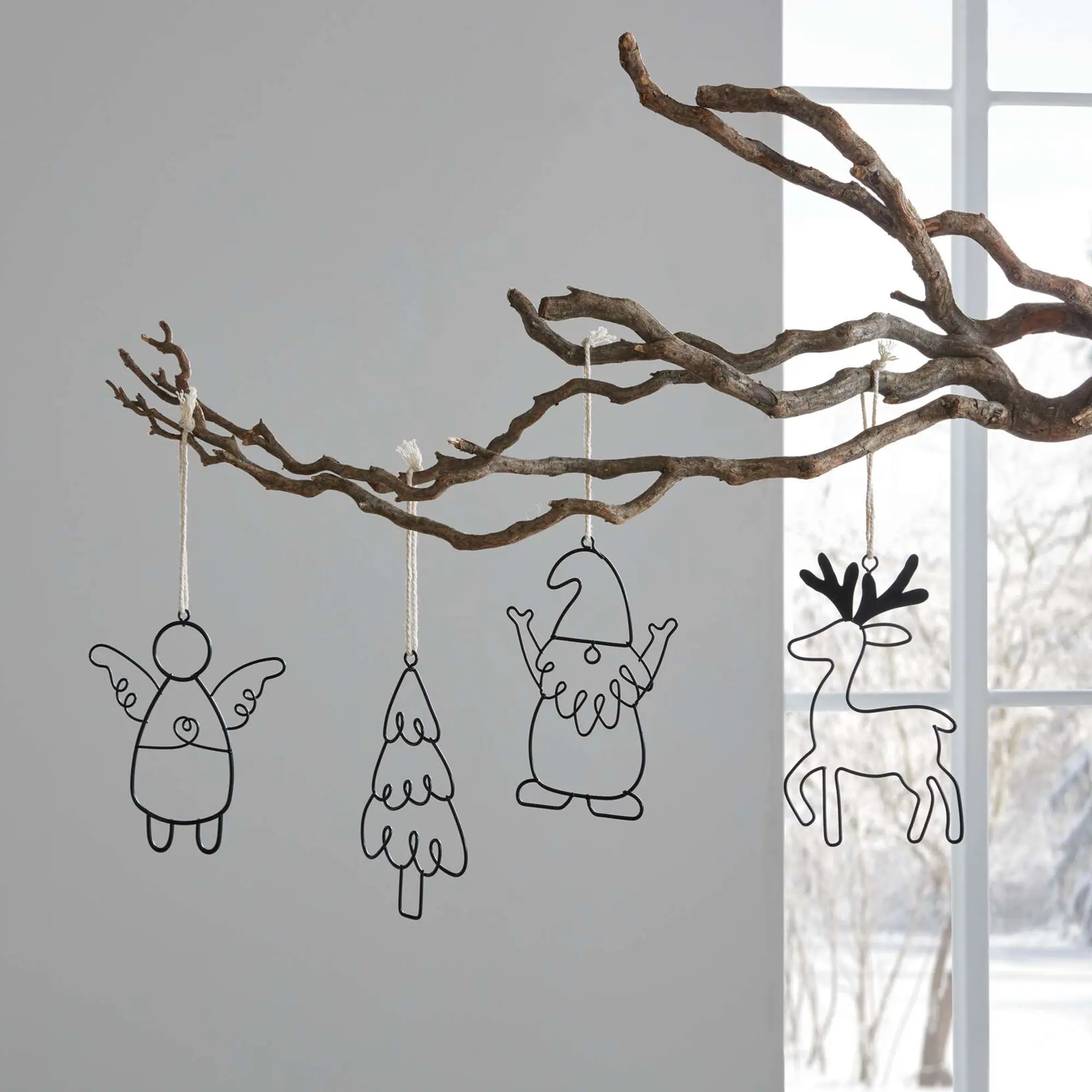 Acheter Lot de 4 suspensions de Noël "Black"  dans la boutique en ligne de Frank Flechtwaren