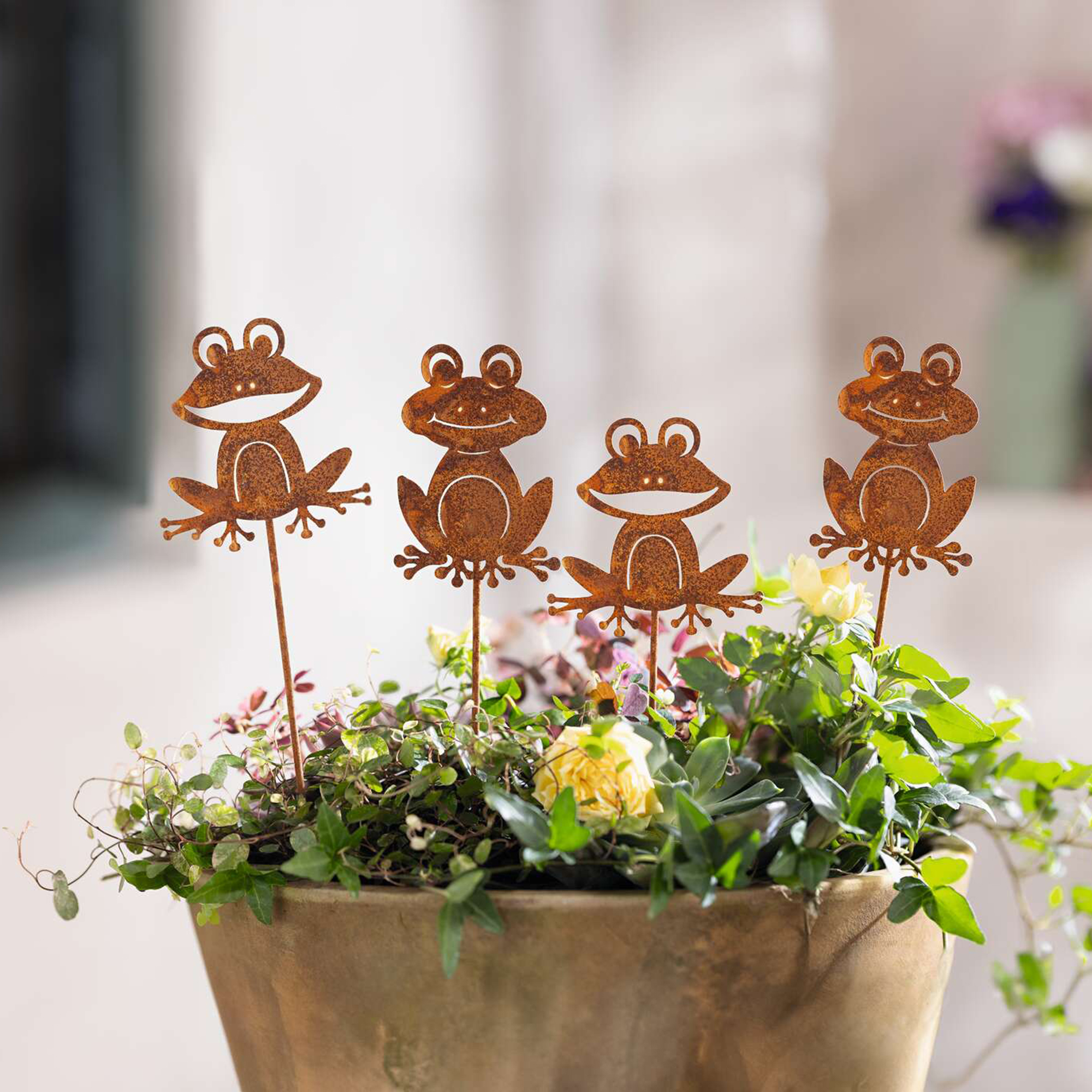 Acheter Lot de 4 pics de jardin "grenouille"  dans la boutique en ligne de Frank Flechtwaren