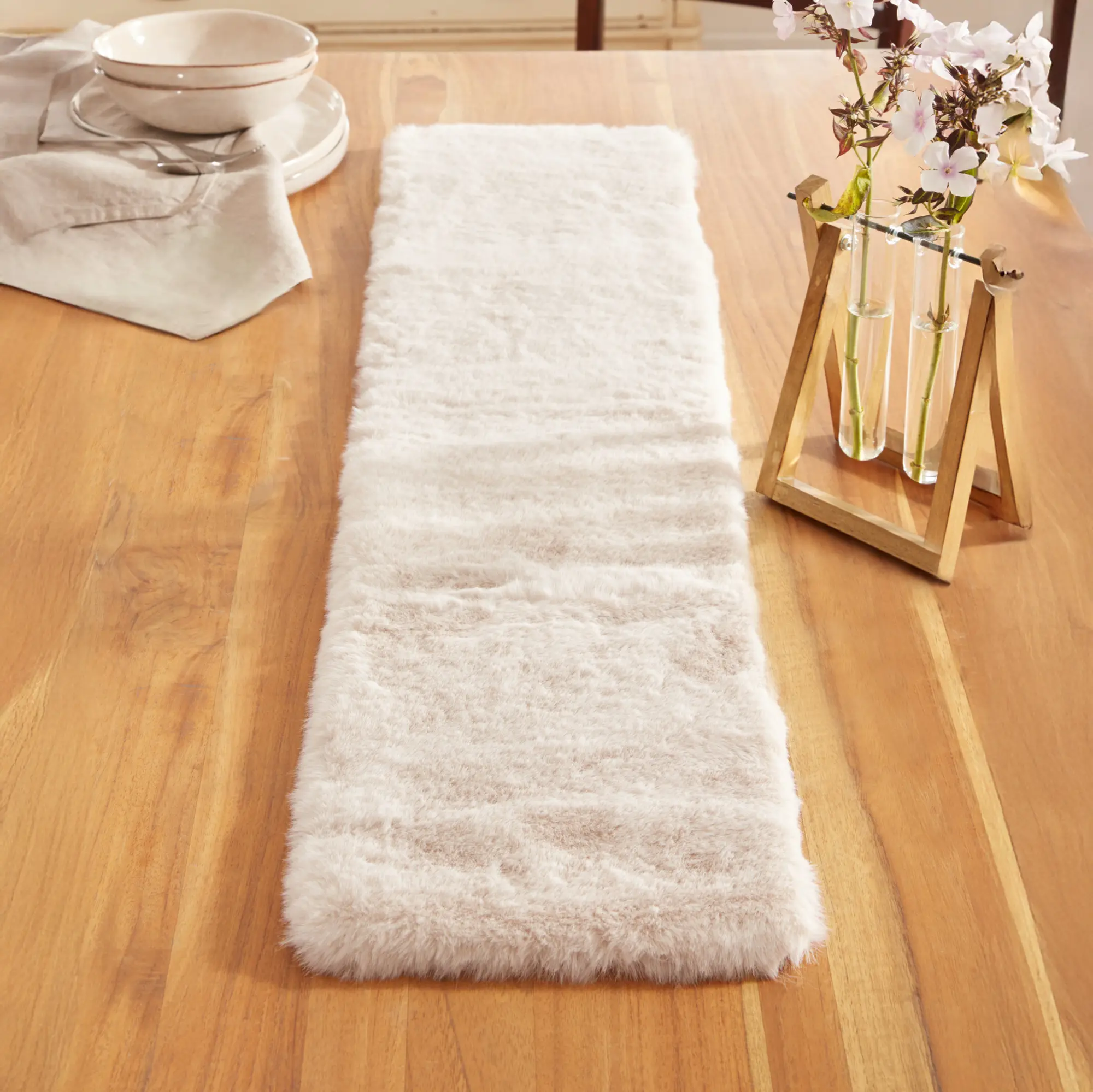 Acheter Chemin de table "velours doux", court  dans la boutique en ligne de Frank Flechtwaren