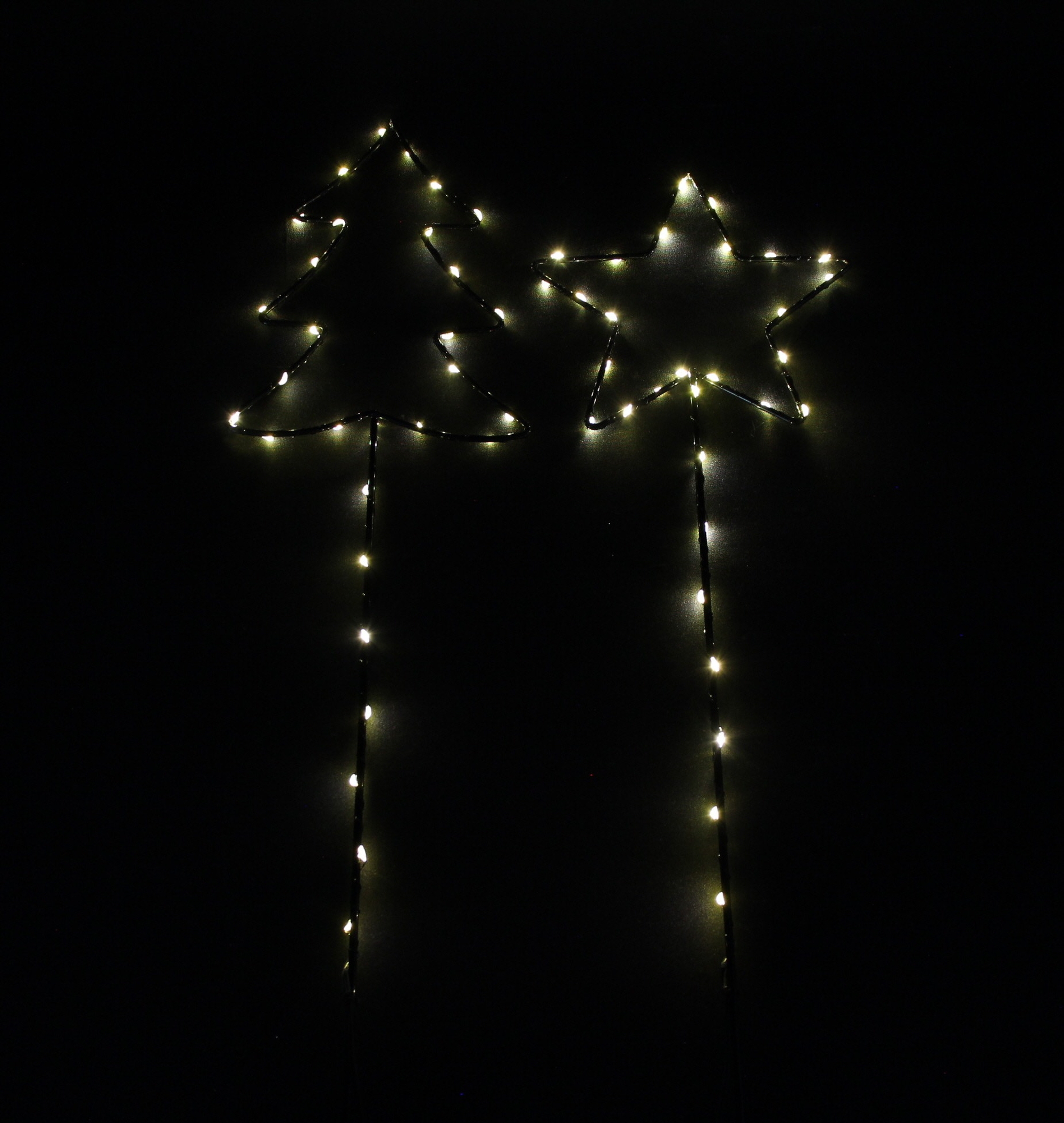 Acheter Lot de 2 pics LED "sapin &amp; étoile"  dans la boutique en ligne de Frank Flechtwaren pour Confettis de table et piques