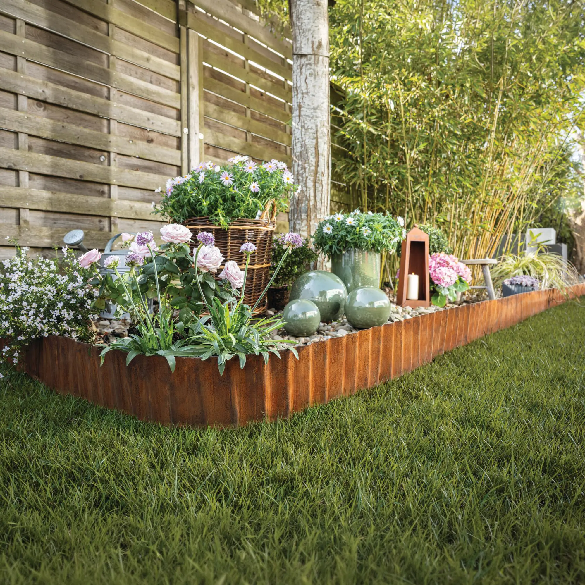 Acheter Bordure de parterre "Vague"  dans la boutique en ligne de Frank Flechtwaren pour Décoration rouille pour votre jardin