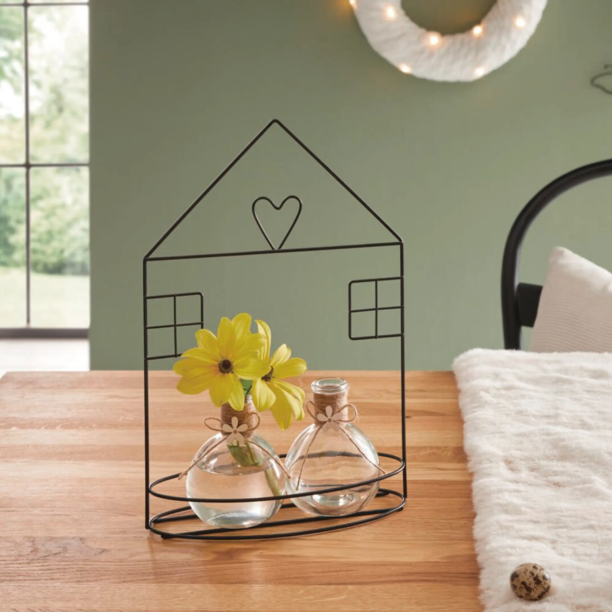 Acheter Porte-vase "Maisonnette"  dans la boutique en ligne de Frank Flechtwaren