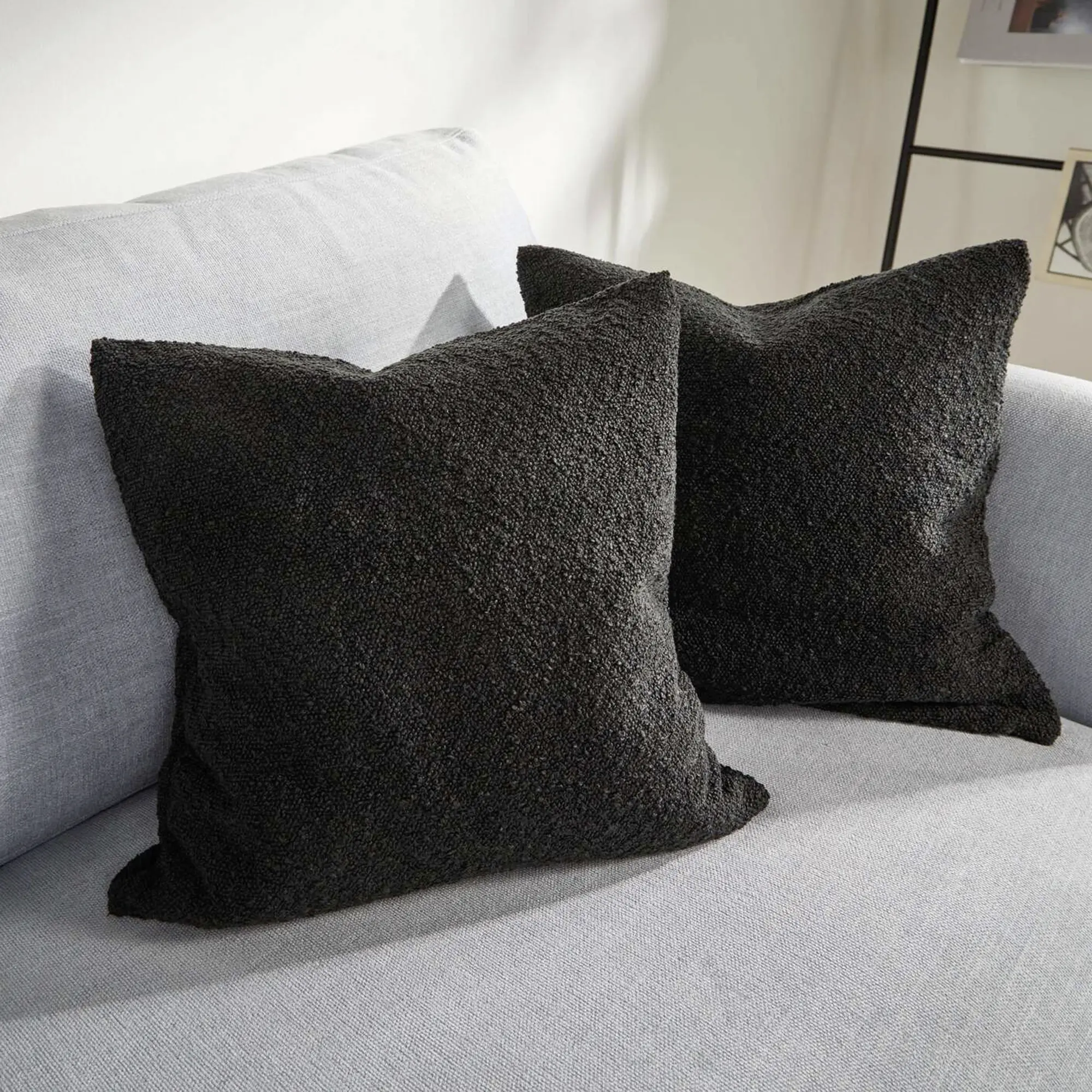 Acheter Housse de coussin "Black"  dans la boutique en ligne de Frank Flechtwaren