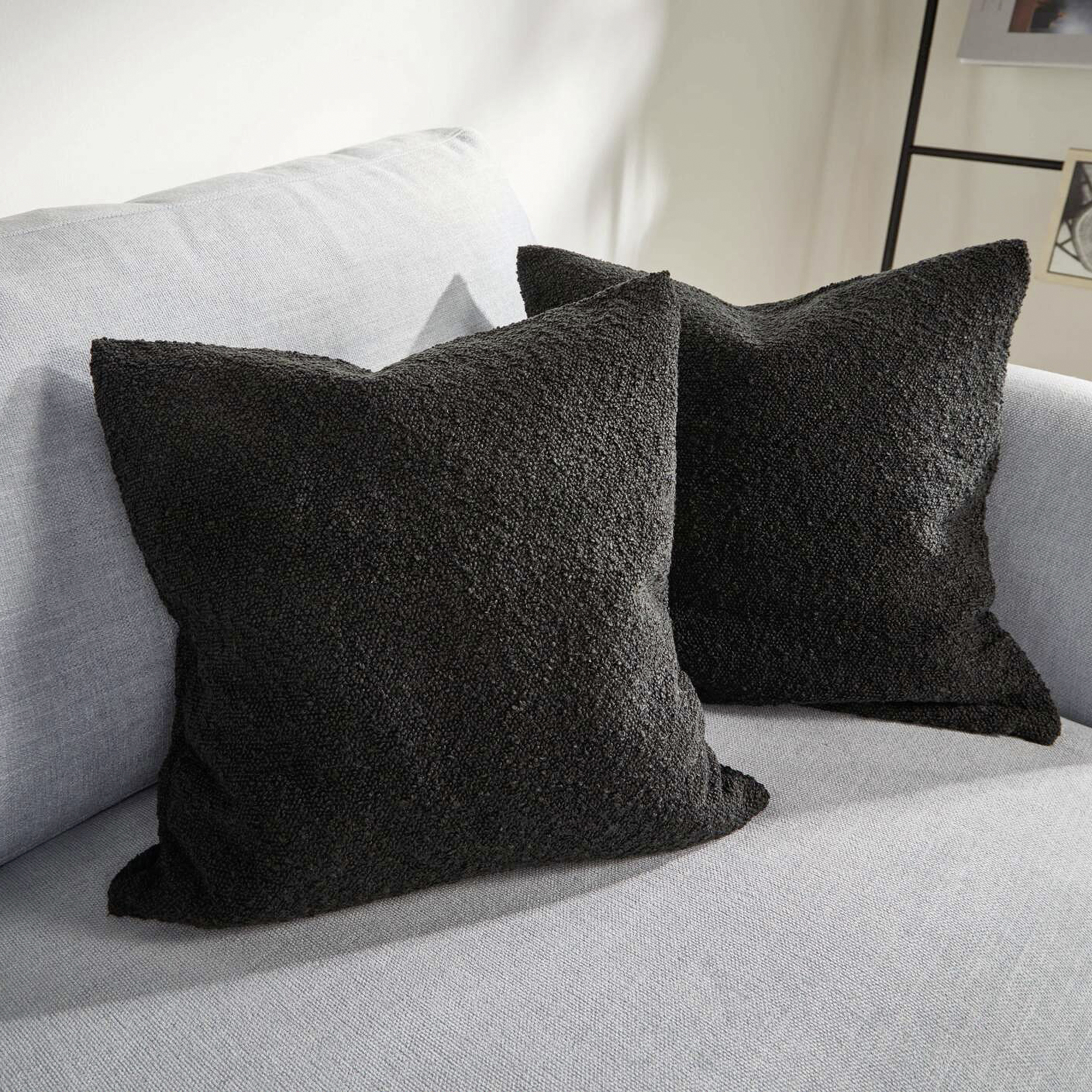 Acheter Housse de coussin "Black"  dans la boutique en ligne de Frank Flechtwaren