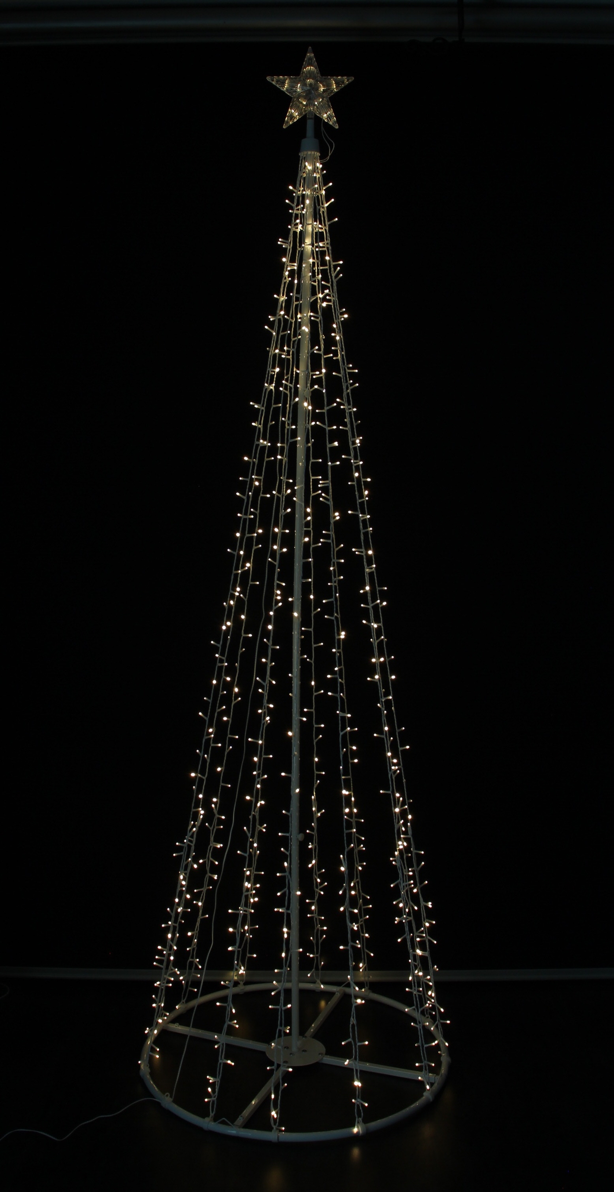 Acheter Sapin LED "cône", géant  dans la boutique en ligne de Frank Flechtwaren pour Décoration de jardin