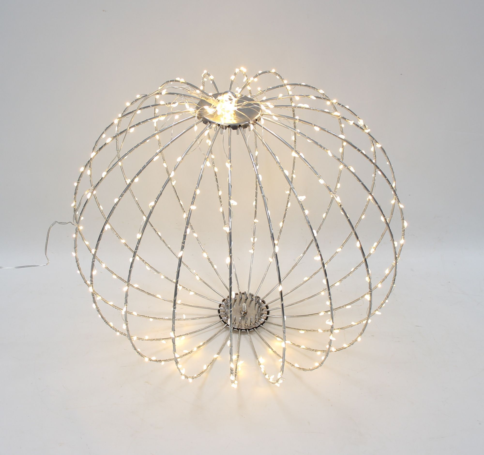 Acheter Grande boule LED "Shine"  dans la boutique en ligne de Frank Flechtwaren pour Luminaires de jardin