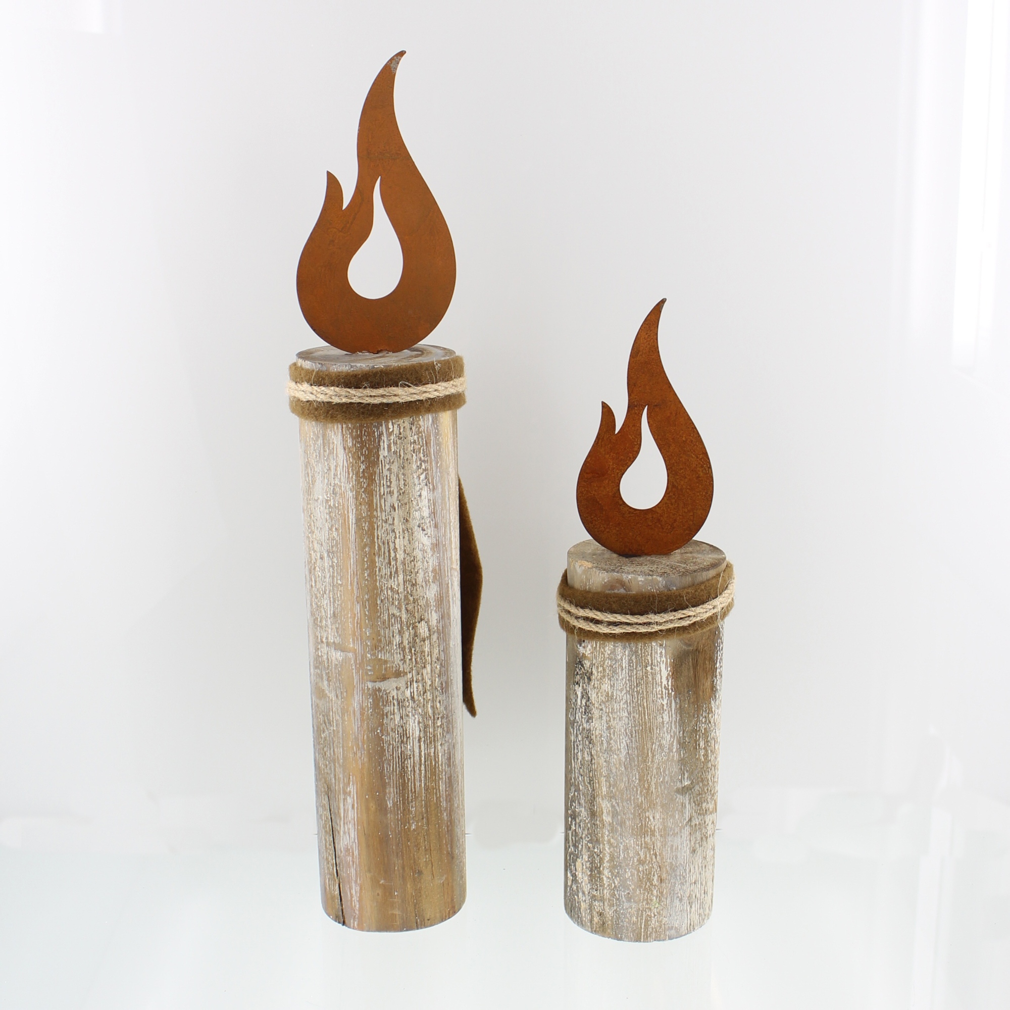 Acheter Lot de 2 colonnes "coeur enflammé"  dans la boutique en ligne de Frank Flechtwaren pour Automne