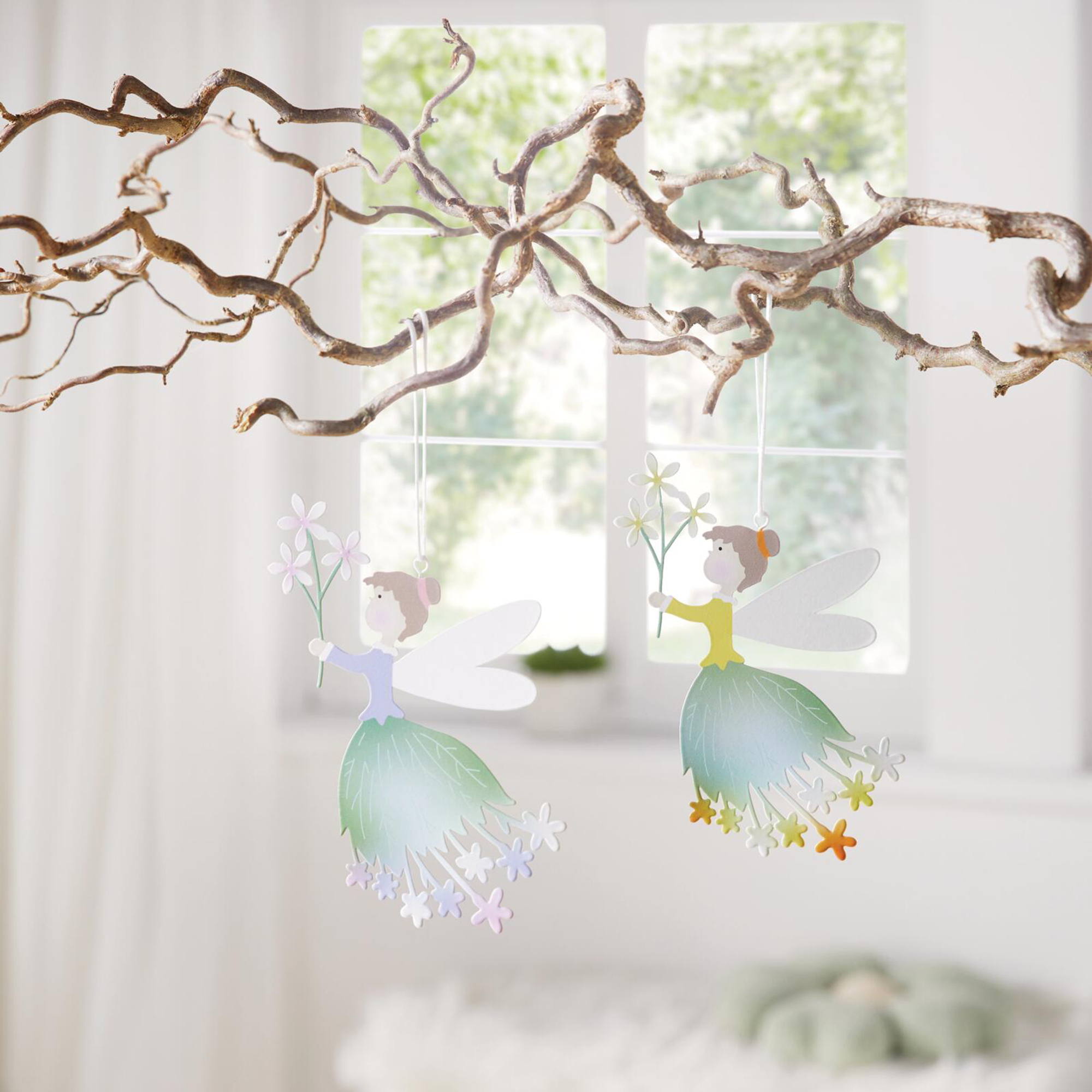 Acheter Lot de 2 suspensions "fée robe fleurie"  dans la boutique en ligne de Frank Flechtwaren