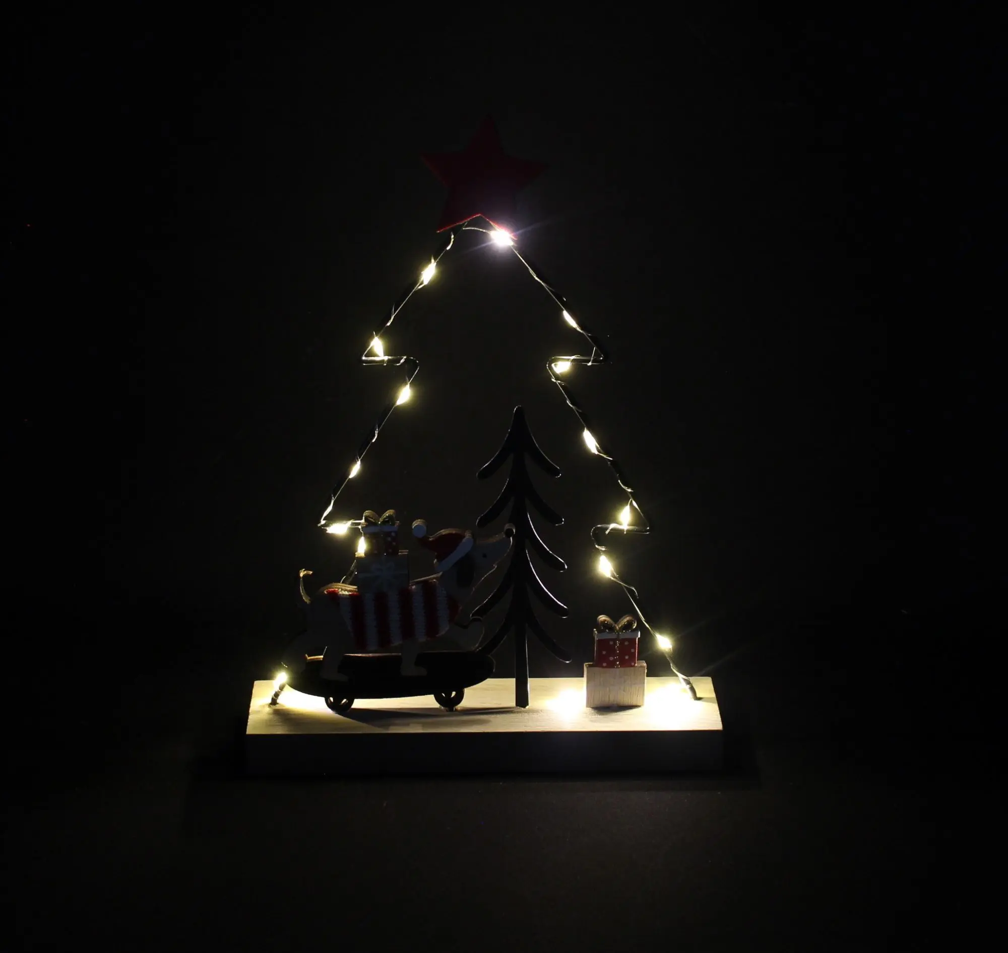 Acheter Sapin LED « Teckel sur skateboard » dans la boutique en ligne de Frank Flechtwaren pour Sapins