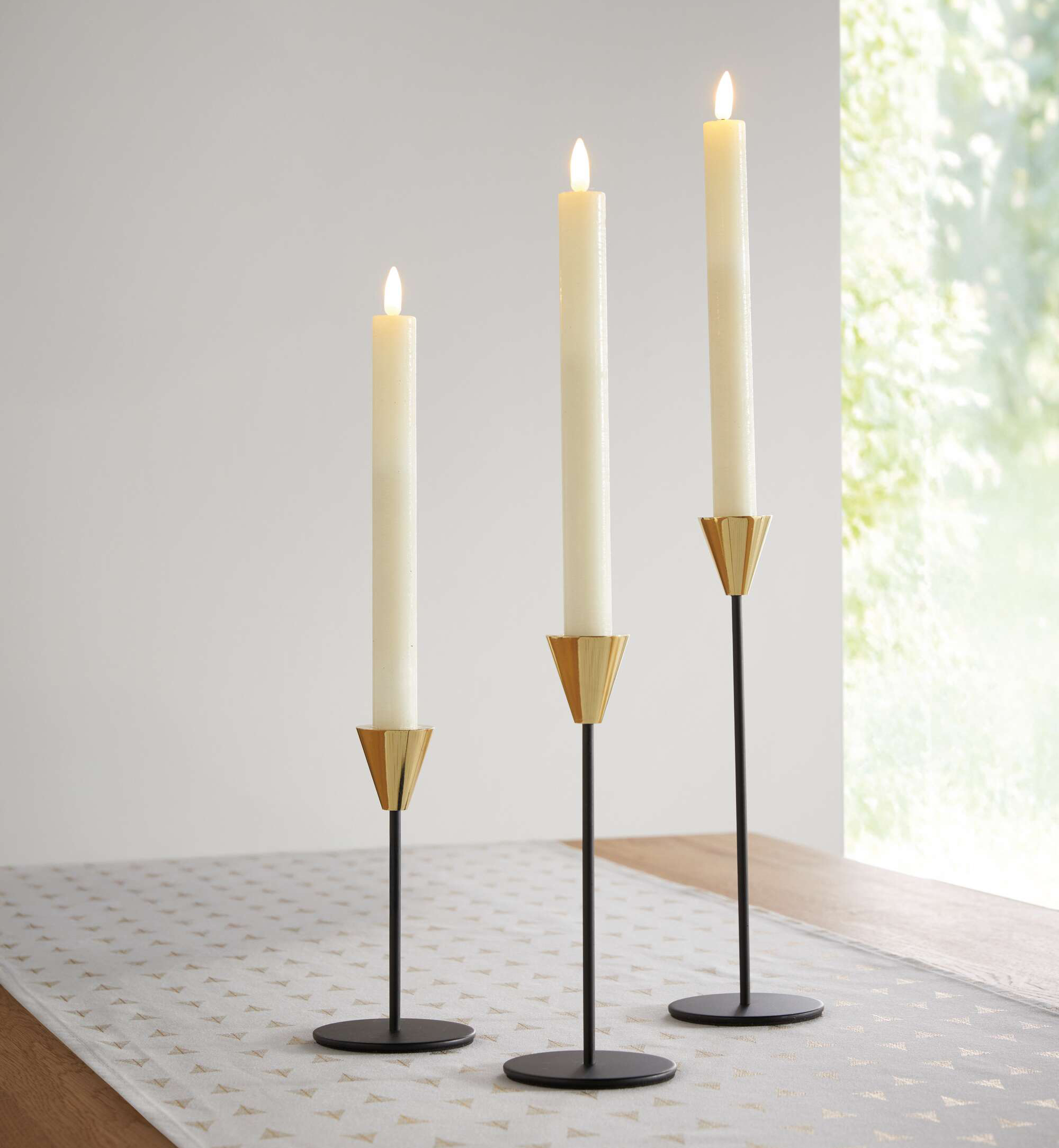 Acheter Lot de 3 bougeoirs "noir et doré"  dans la boutique en ligne de Frank Flechtwaren