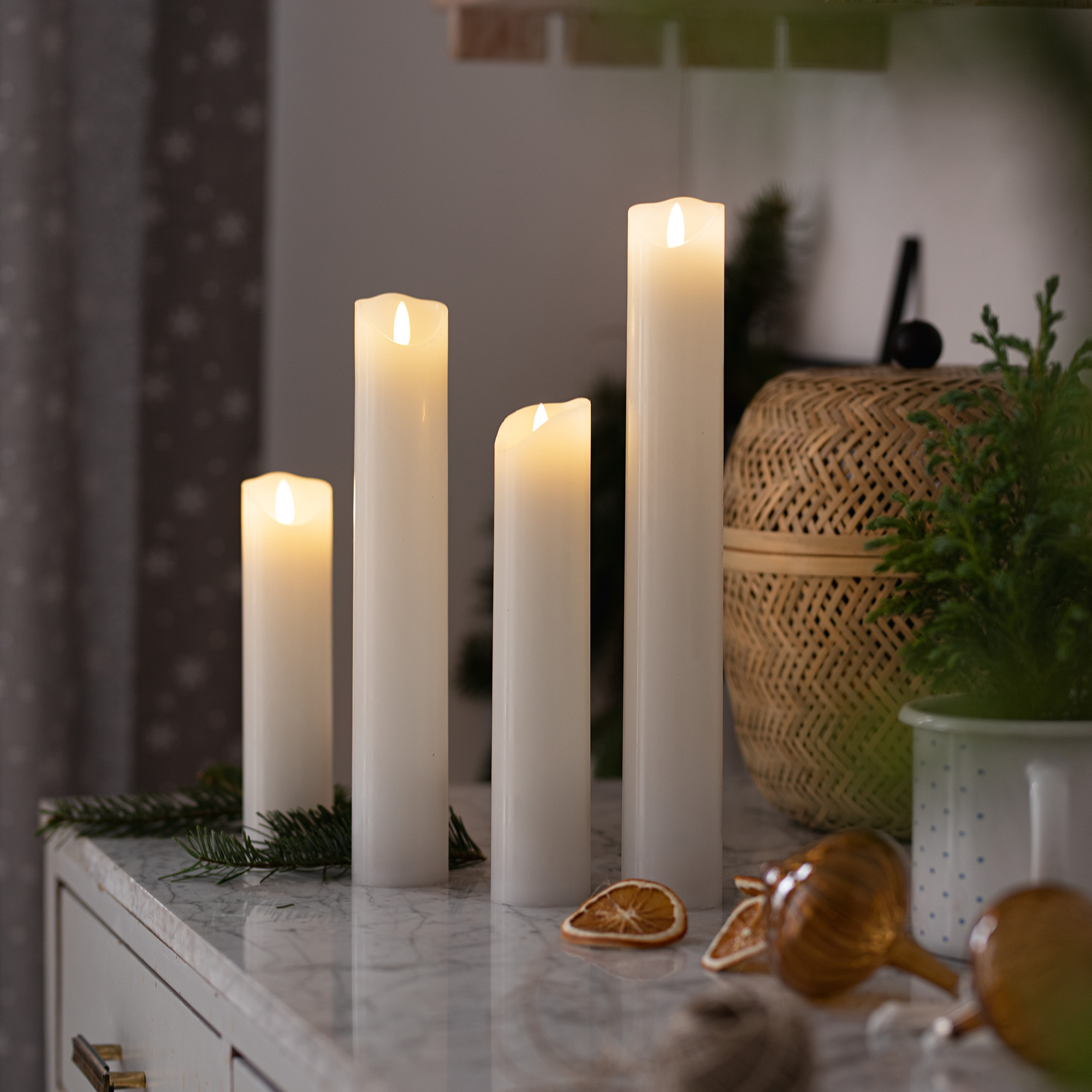 Acheter Lot de 4 bougies LED "élégance"  dans la boutique en ligne de Frank Flechtwaren