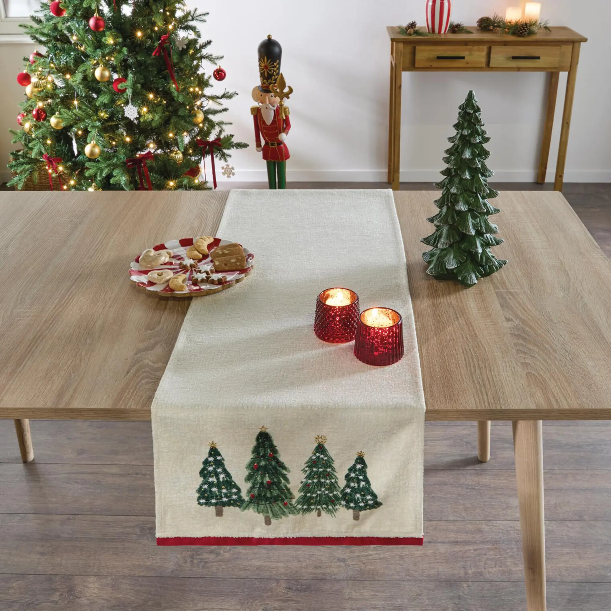 Acheter Chemin de table « Petite forêt de Noël »  dans la boutique en ligne de Frank Flechtwaren