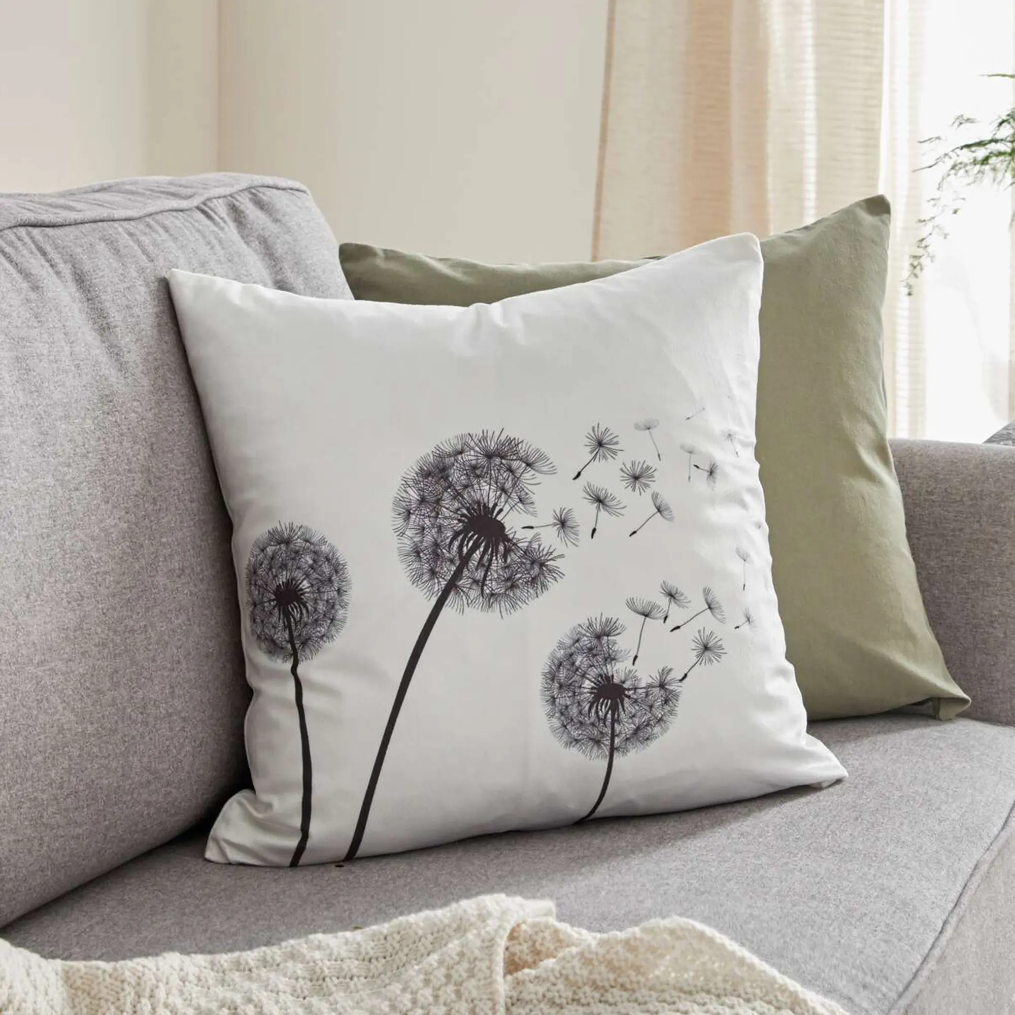 Acheter Housse de coussin "fleur de pissenlit"  dans la boutique en ligne de Frank Flechtwaren